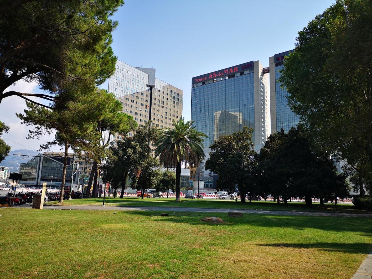 Suite Lambruschini Central With Top City View - Free Covered Parking Генуя Экстерьер фото